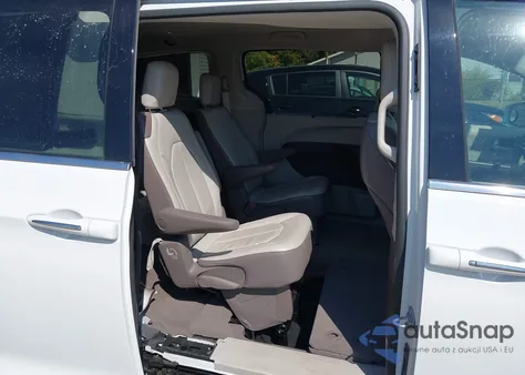 2017 Chrysler Pacifica Touring-L из США, поврежденный, VIN 2C4RC1BG1HR788304